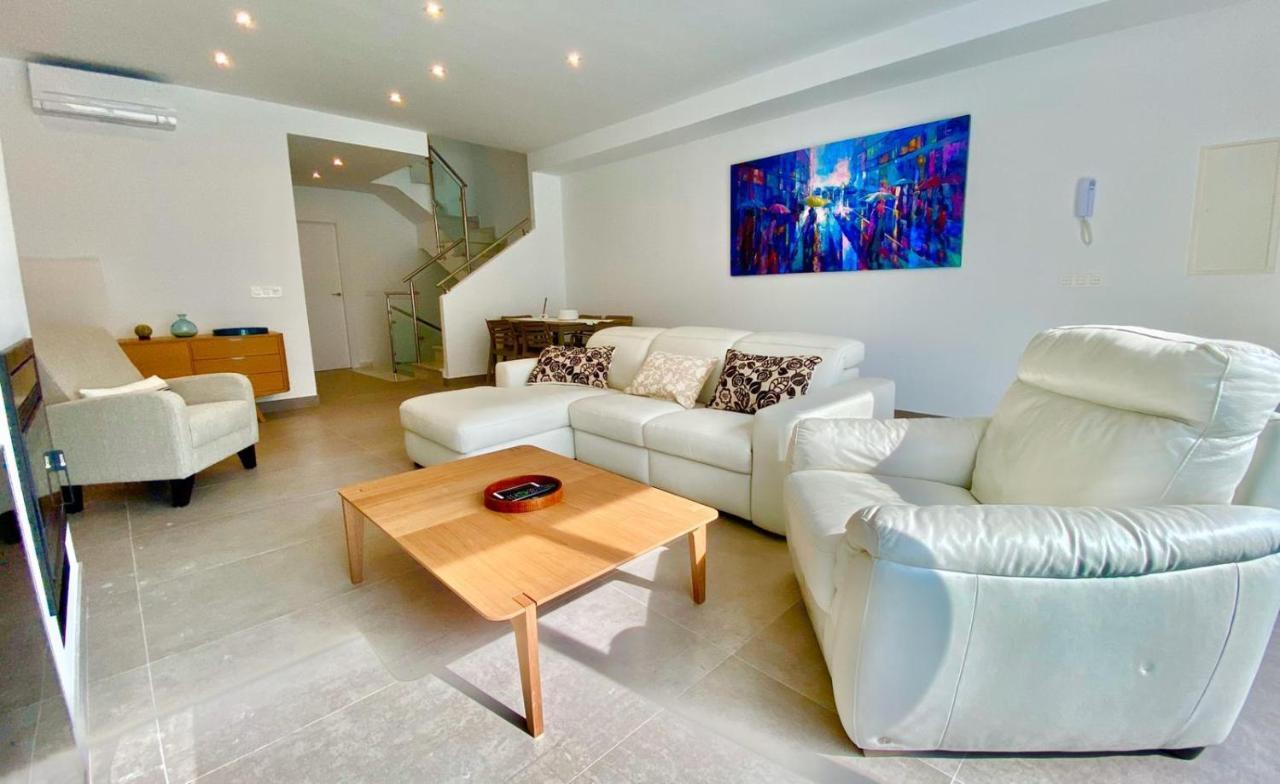 Chalet Con Piscina Privada En La Urb. De Puerto Rey Los Amarguillos Eksteriør bilde