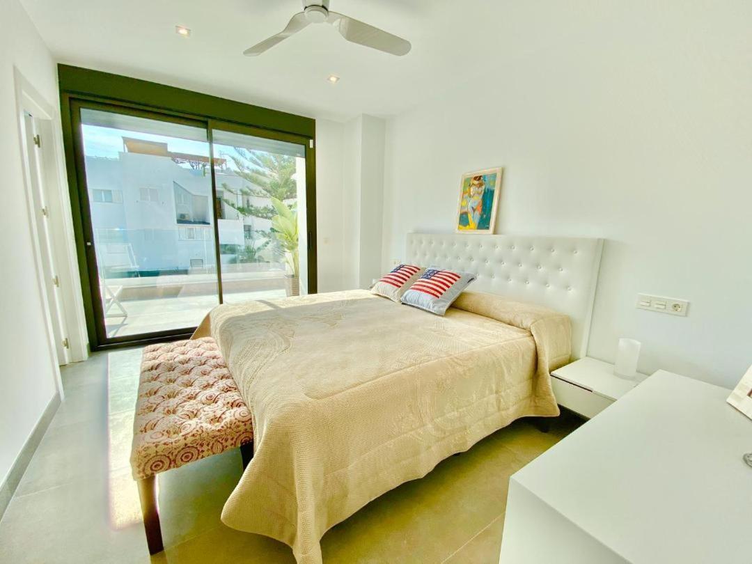 Chalet Con Piscina Privada En La Urb. De Puerto Rey Los Amarguillos Eksteriør bilde