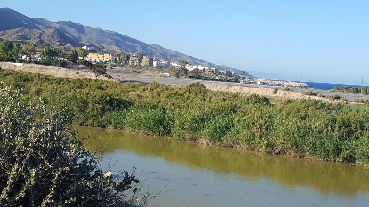 Chalet Con Piscina Privada En La Urb. De Puerto Rey Los Amarguillos Eksteriør bilde